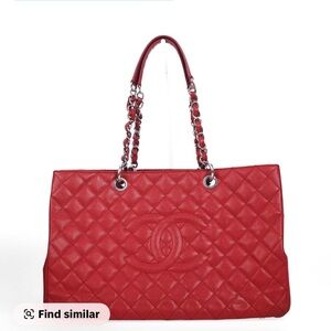CHANEL Red Quilted Chain-Handle Tote